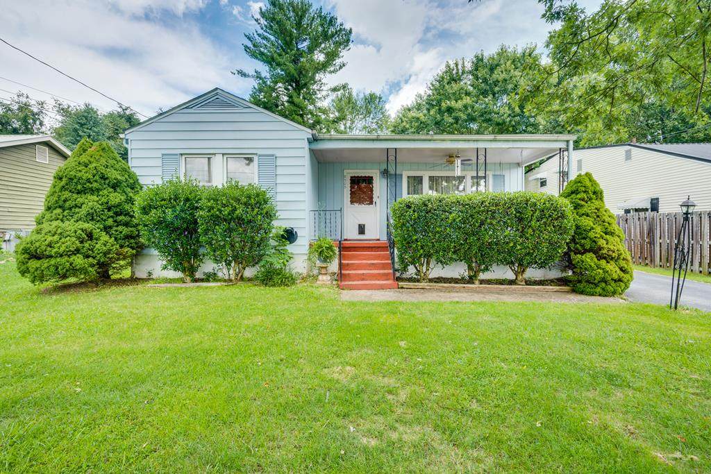 2505 Osborne Street - Photo 1