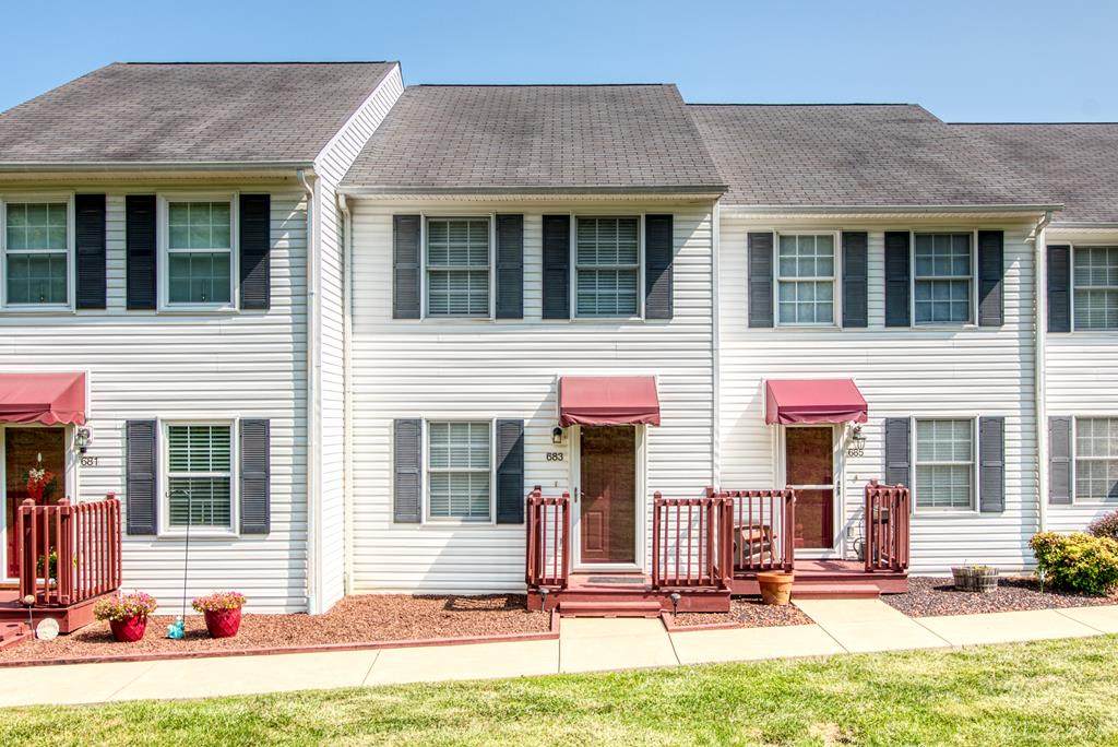 683 Beaverview Drive - Photo 1