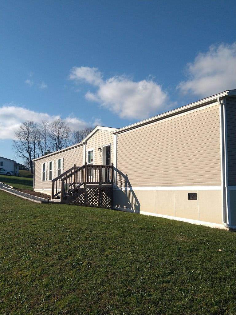 940 Ridge Ave - Photo 1