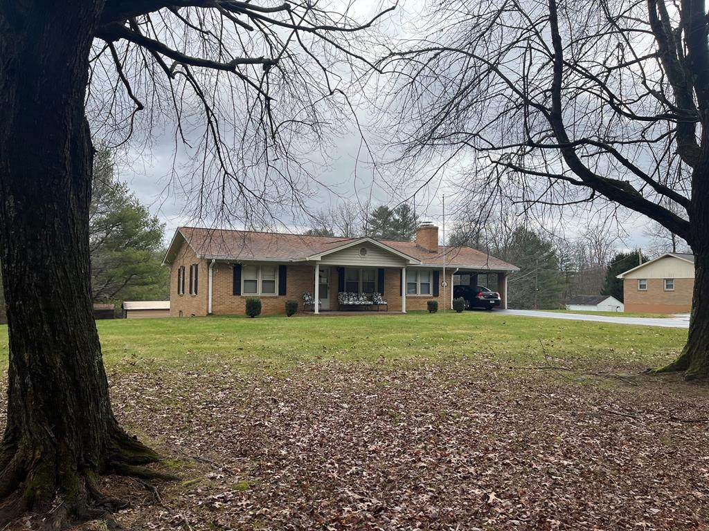 1563 Skyline Hwy - Photo 1