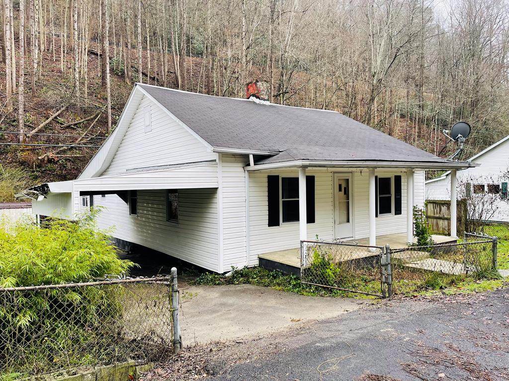 414 Lower Bear Wallow Rd. - Photo 1