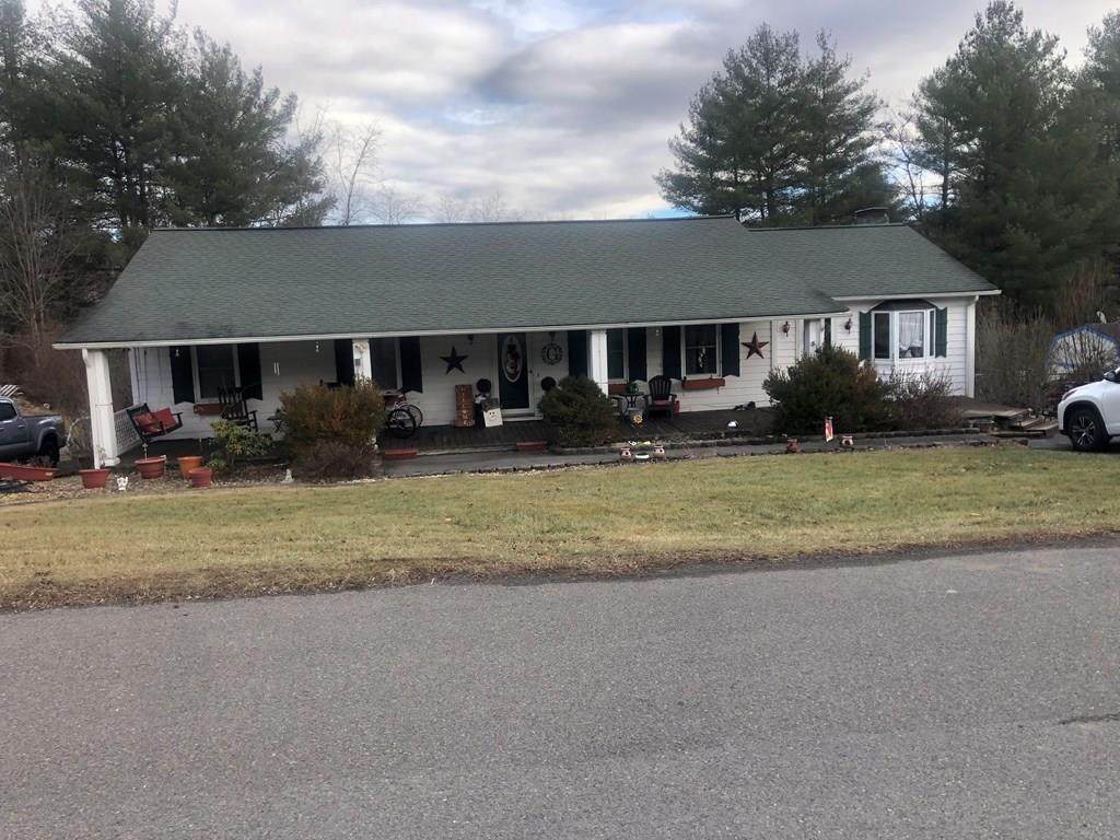 1271 Cresswood Drive - Photo 1
