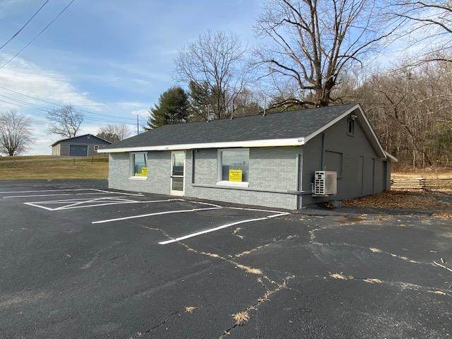 4692 Lee Hwy - Photo 1