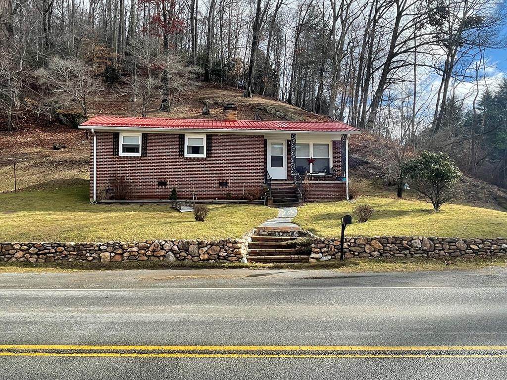 1581 Meadow St - Photo 1