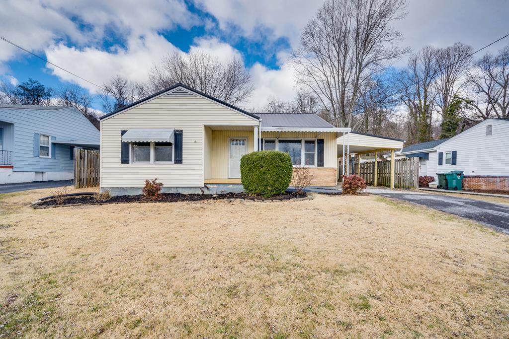 2501 Osborne Street - Photo 1