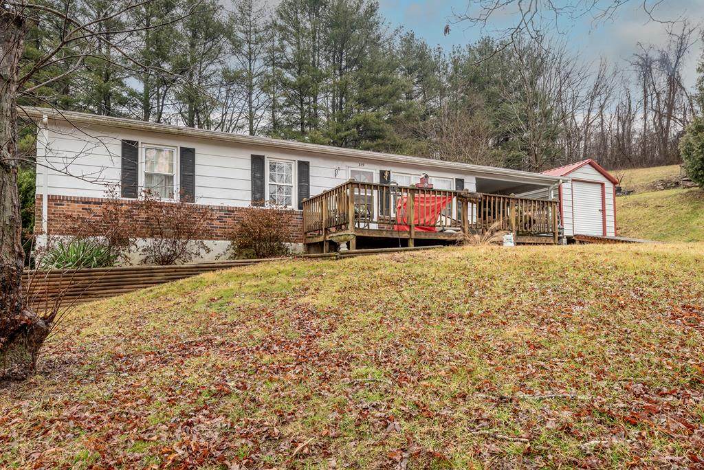 819 Anderson Ave - Photo 1