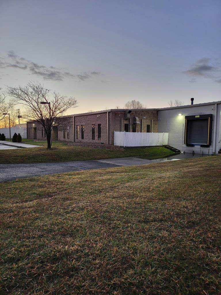 5190 Dominion Drive - Photo 1