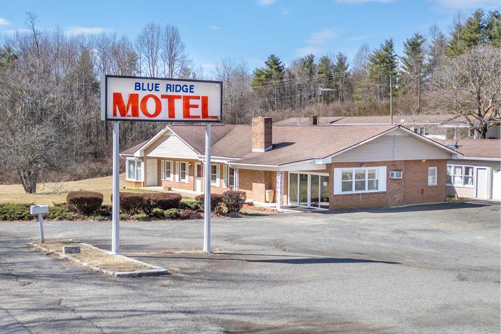 2295 Jeb Stuart Highway - Photo 1
