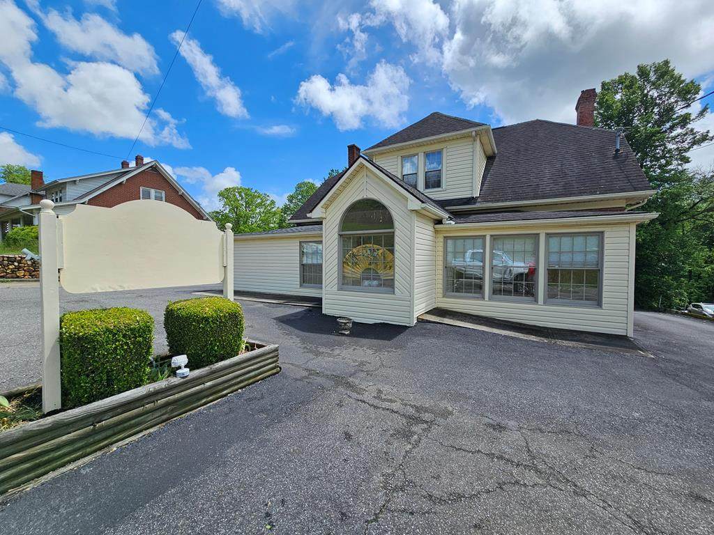 609 Glendale Rd - Photo 1