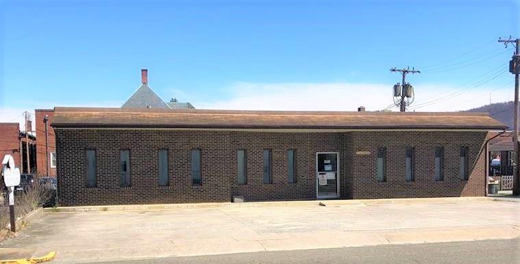 211 Jefferson St. - Photo 1
