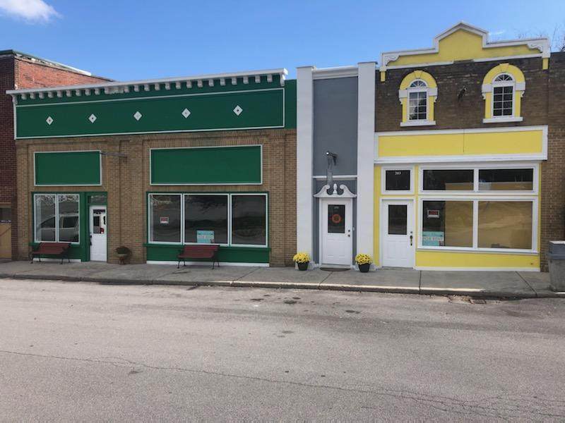 207 Town Square - Photo 1