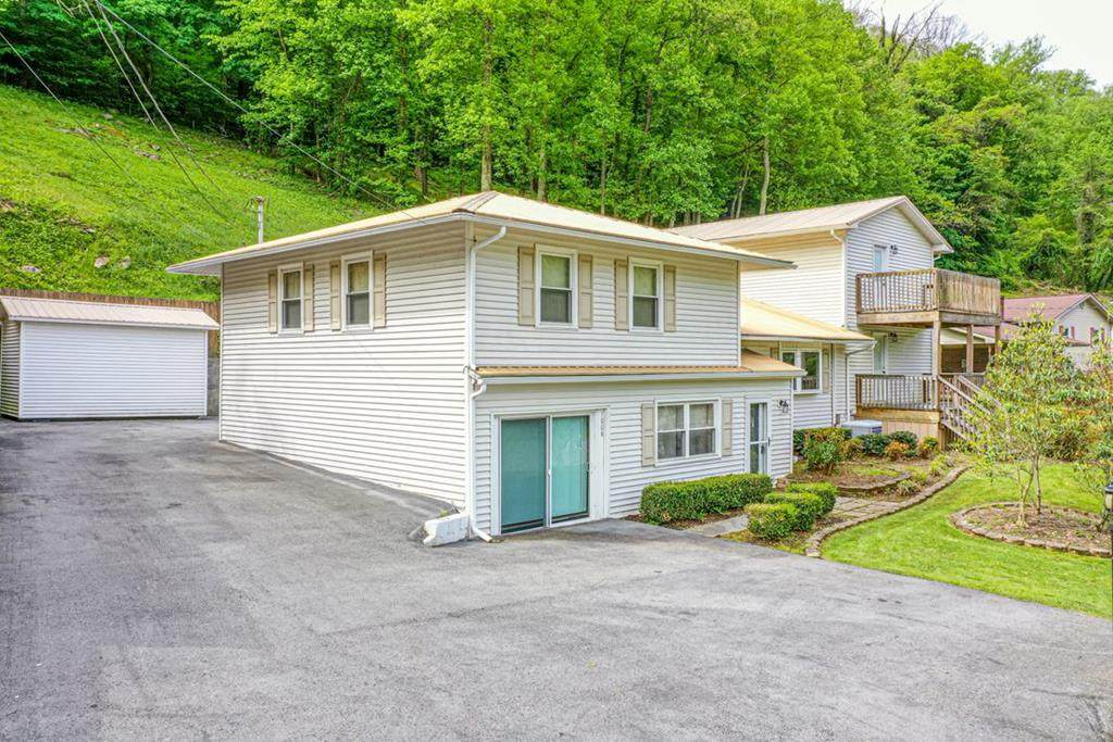1008 Yates Street - Photo 1
