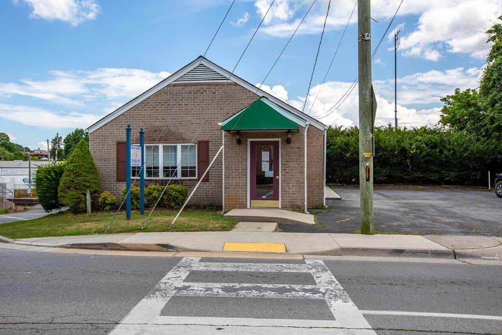 460 Main Street - Photo 1