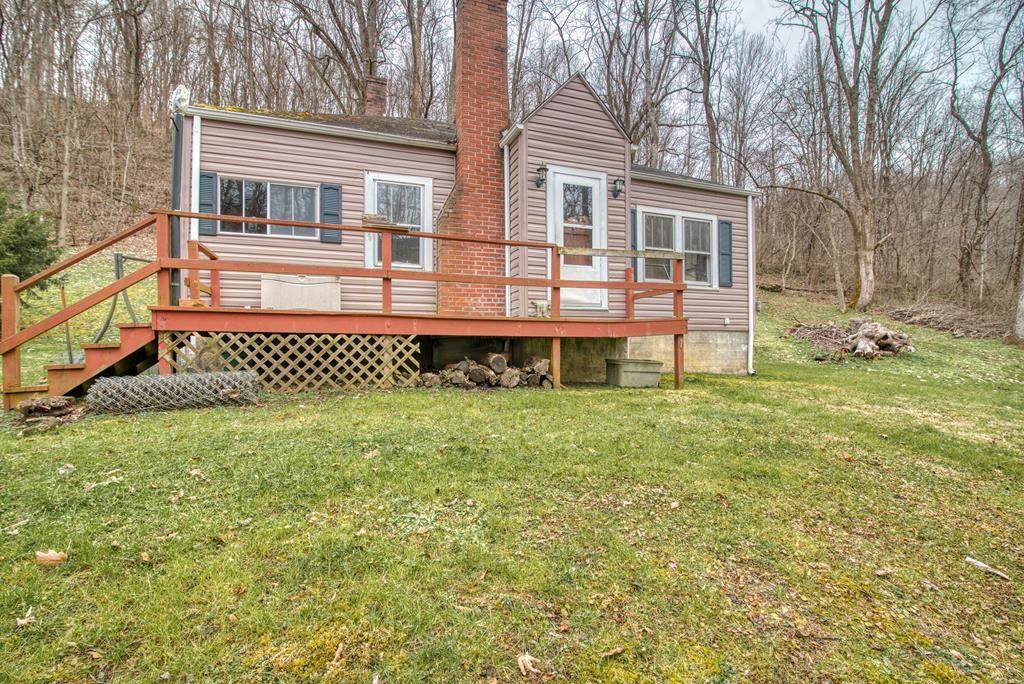 1494 Whitetop Rd - Photo 1