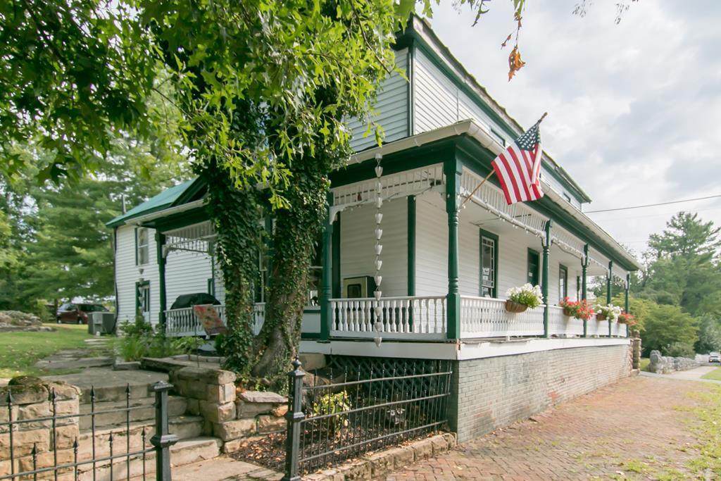 315 Valley Street - Photo 1