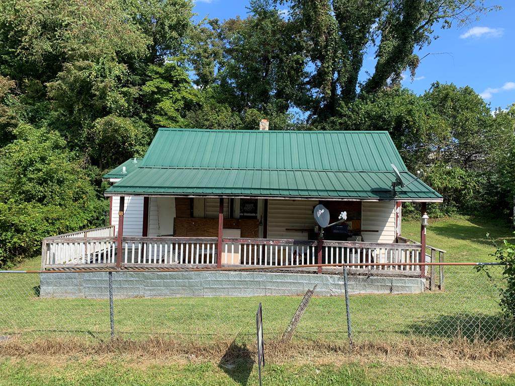 115 Prince Avenue - Photo 1