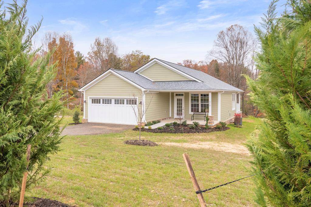 412 Parkview Rd Ne - Photo 1