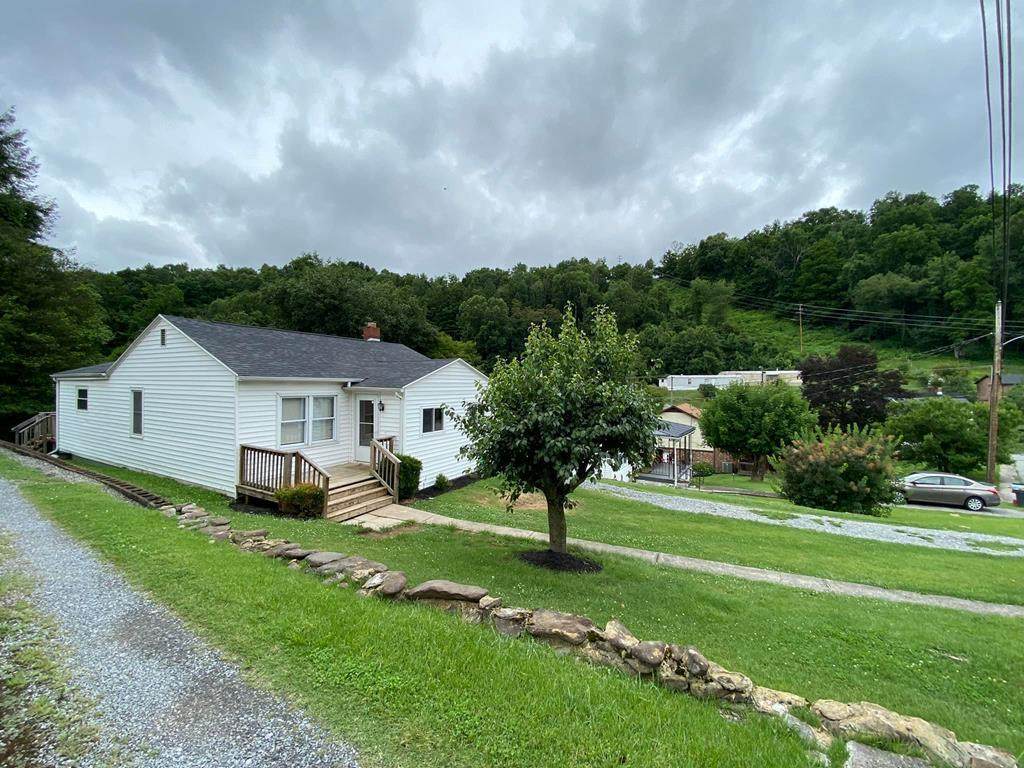 111 Royal St - Photo 1