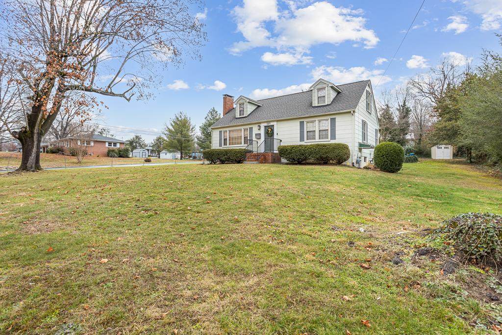 589 Long Crescent Dr - Photo 1