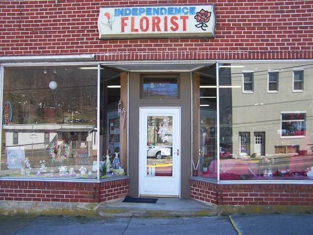 126 E Main St - Photo 1