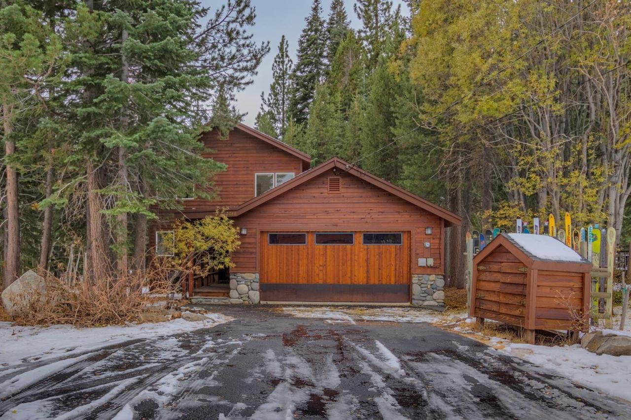 12088 Viking Way - Photo 1