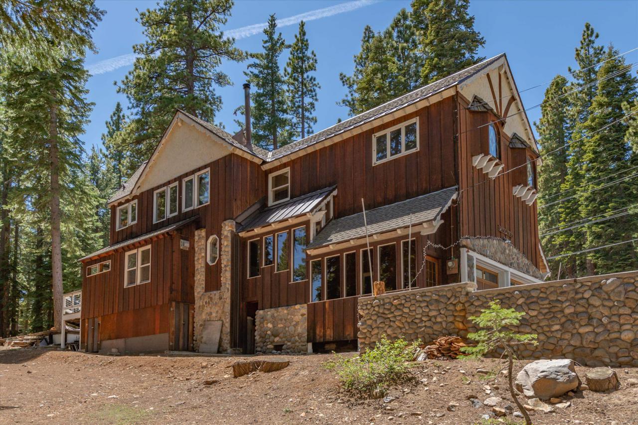 455 Woodchuck Drive - Photo 1
