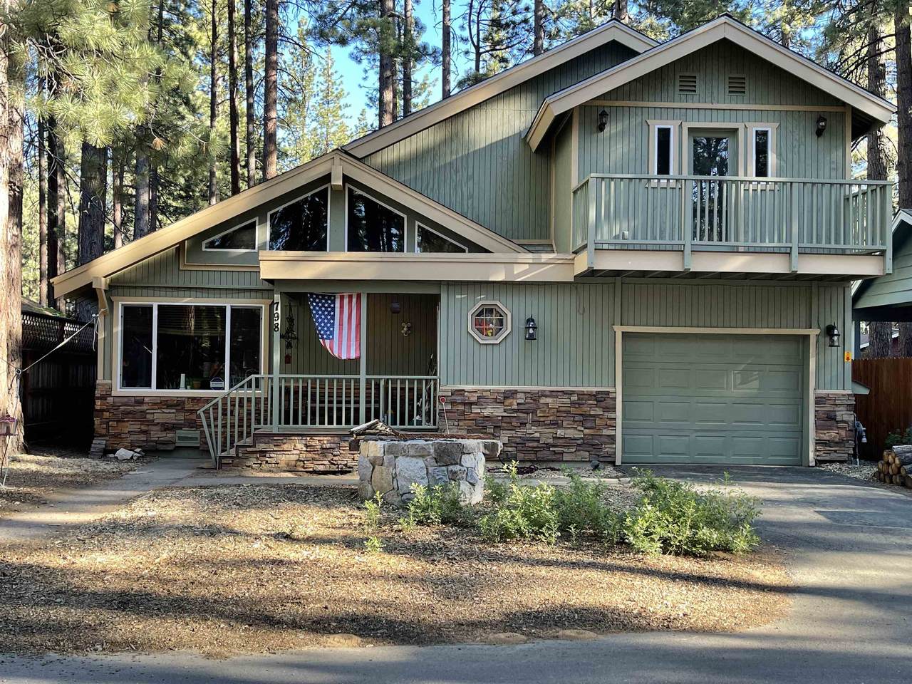 798 Stanford Avenue - Photo 1