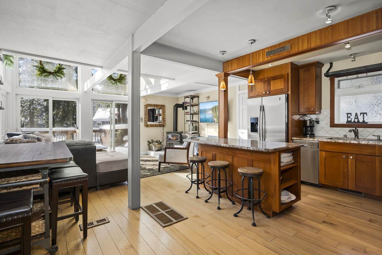 210 Forest Glen Road - Photo 1