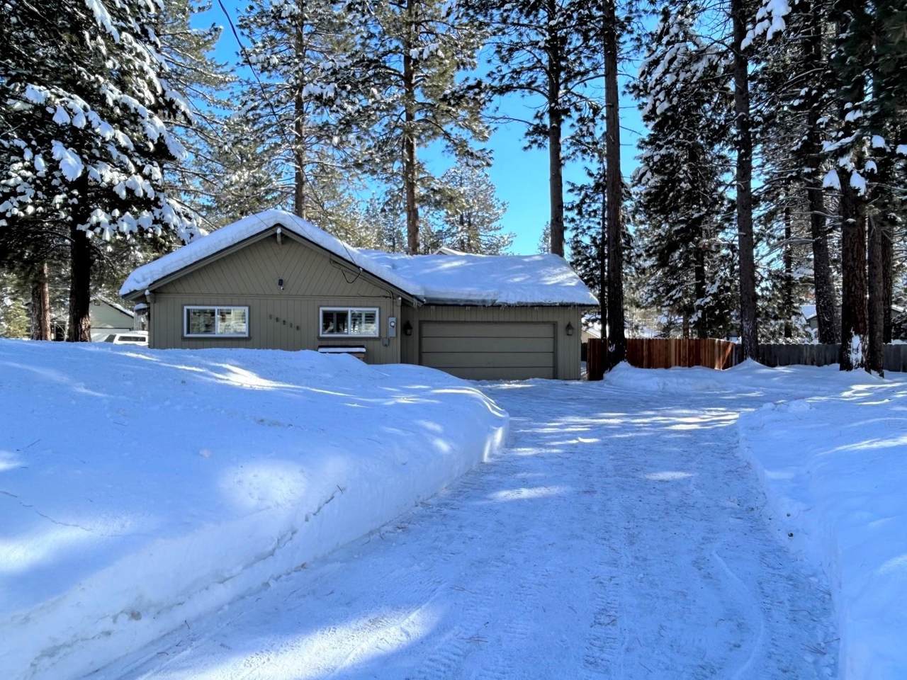 10910 Dorchester Drive - Photo 1