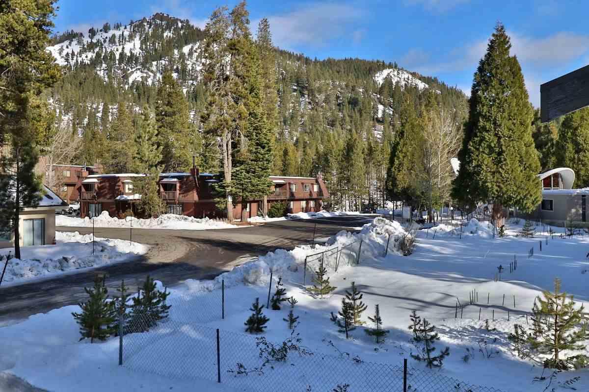 448 Squaw Peak Road - Photo 1