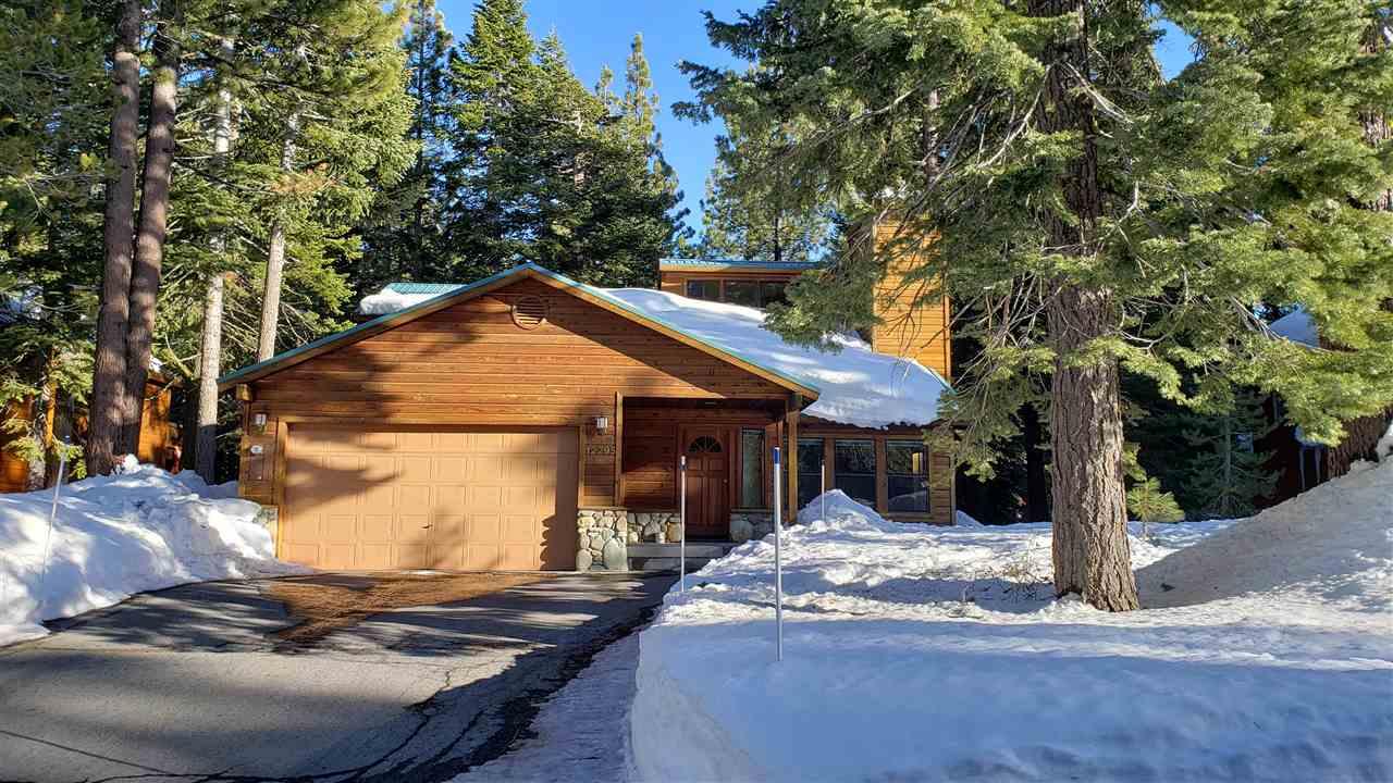 12295 Winter Avenue - Photo 1