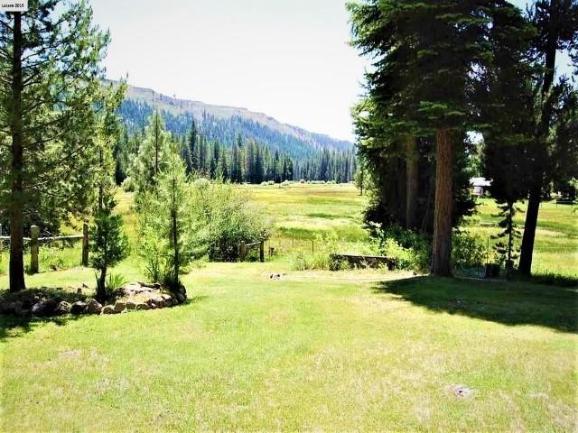 864 Snowflake Avenue - Photo 1