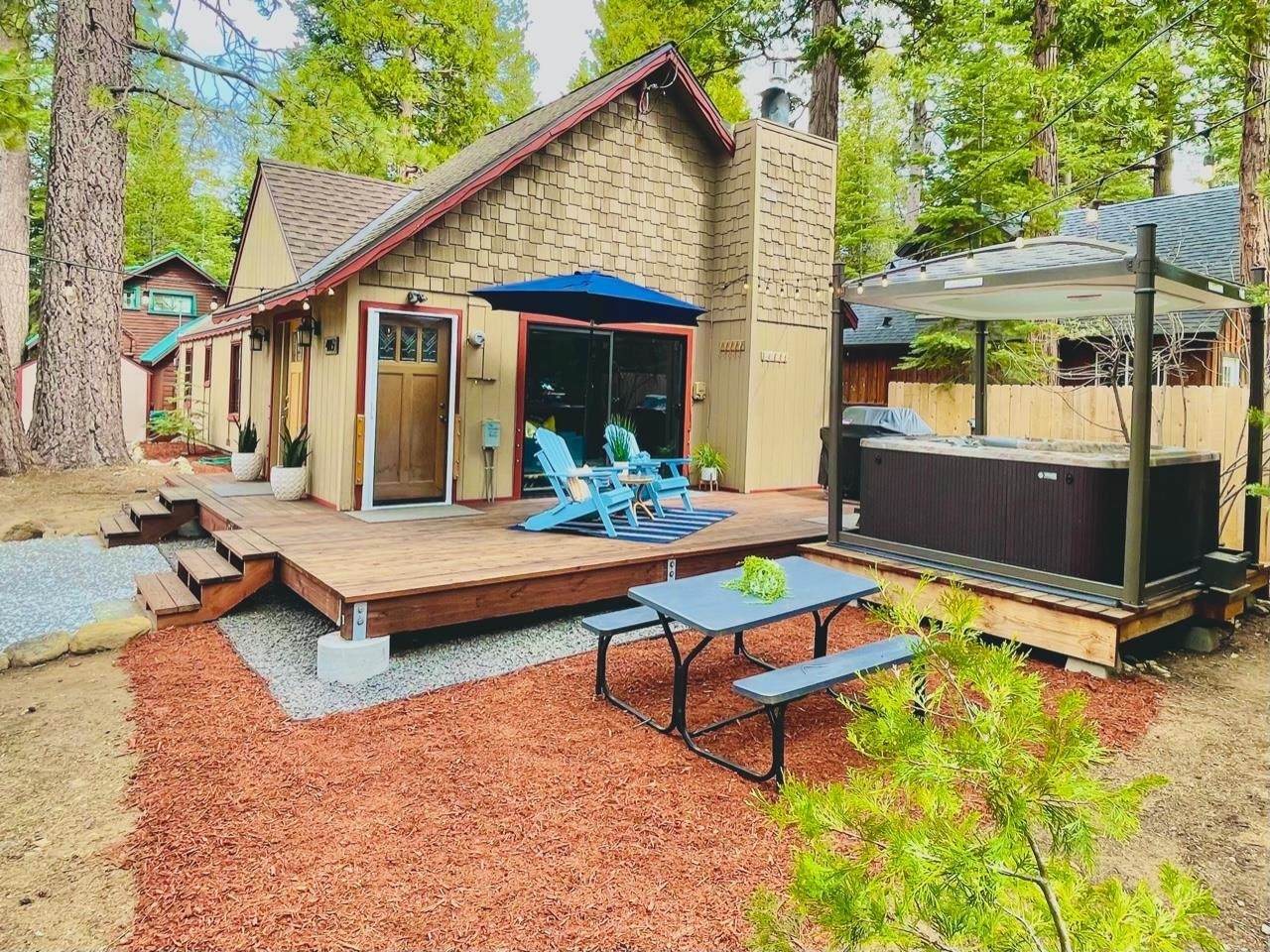 405 Oak Street - Photo 1