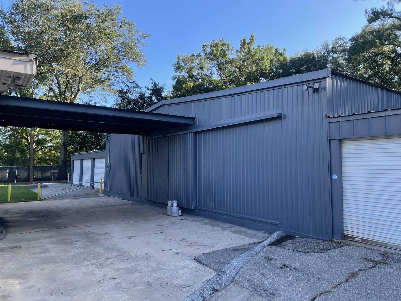 925 Main Street - Photo 1