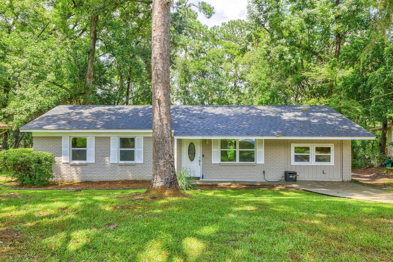 2116 Longview Drive - Photo 1