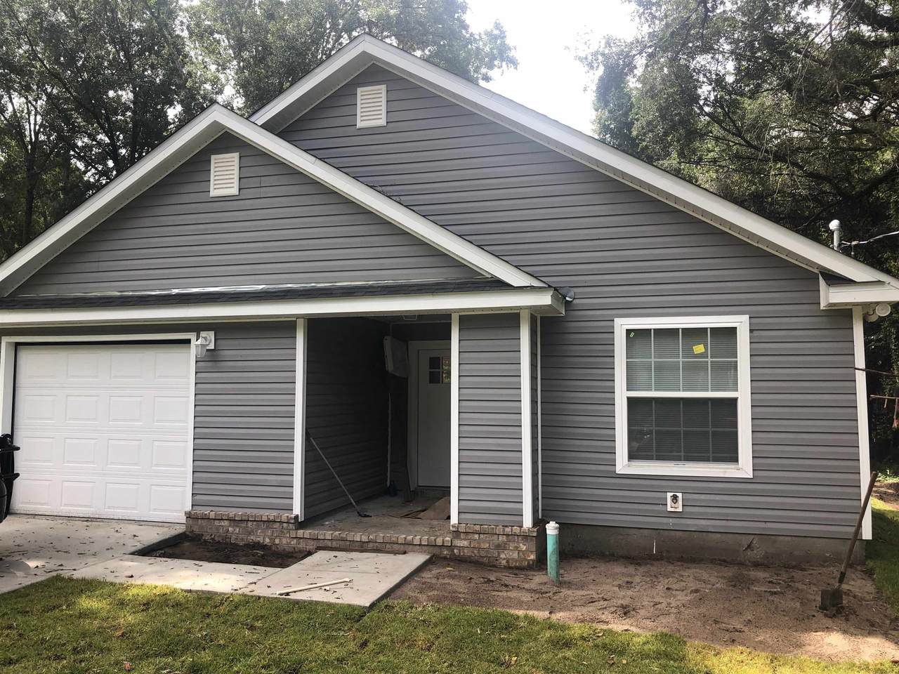 2752 Faringdon Drive - Photo 1