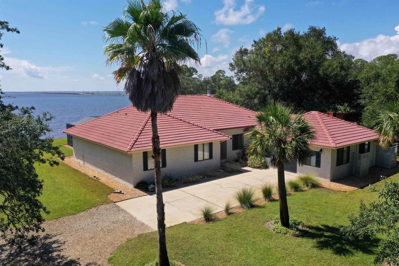 35 Bayshore Drive - Photo 1