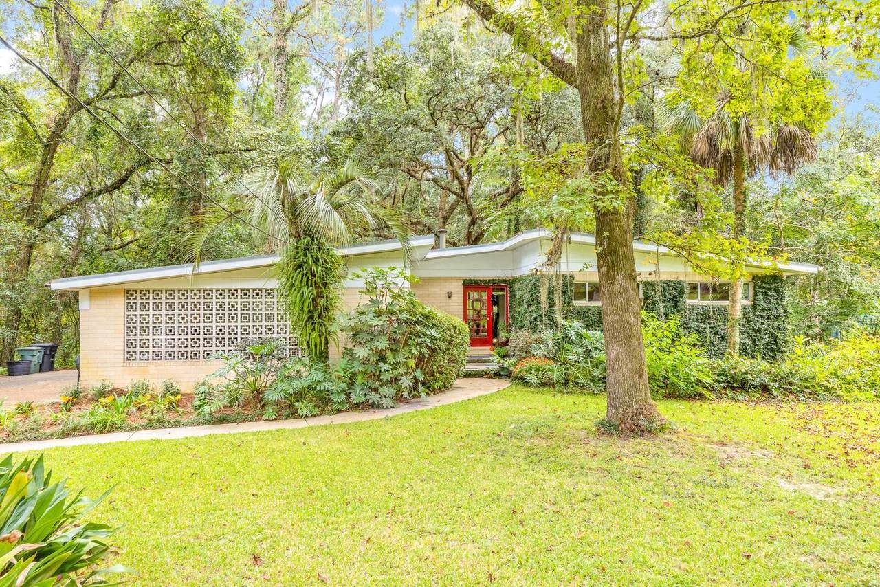 2106 Great Oak Drive - Photo 1
