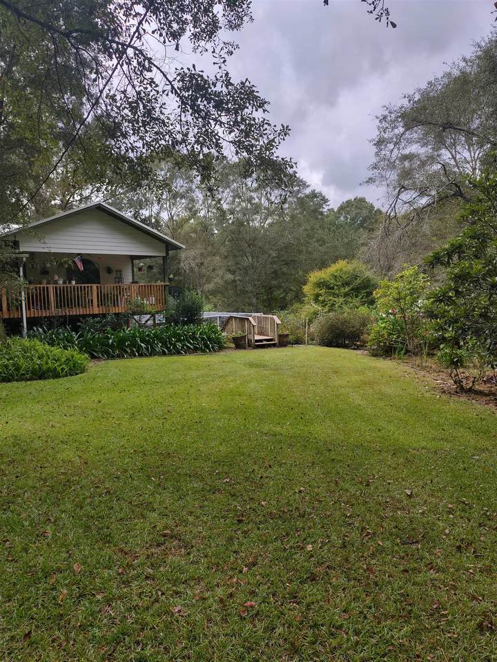 285 River Oaks Court - Photo 1