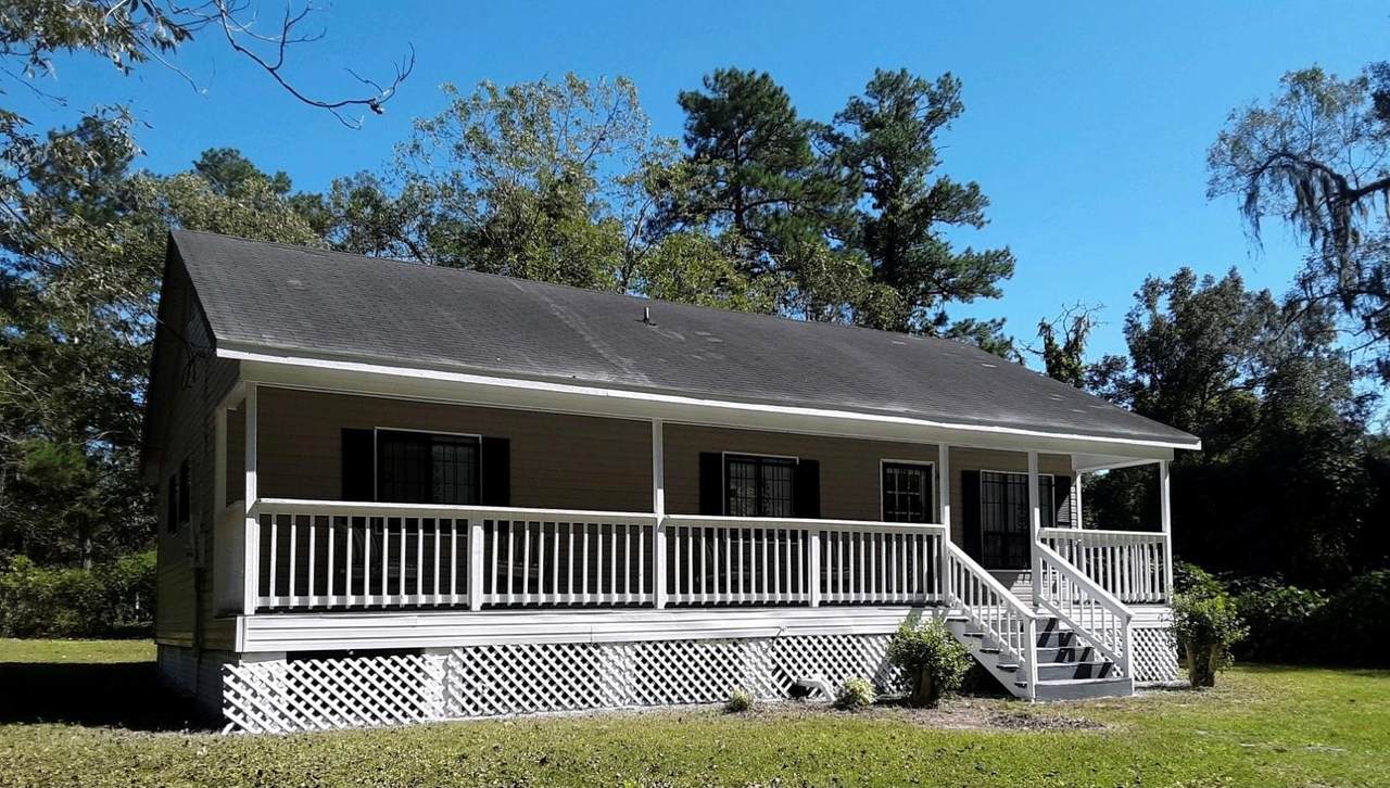 305 Scott Drive - Photo 1