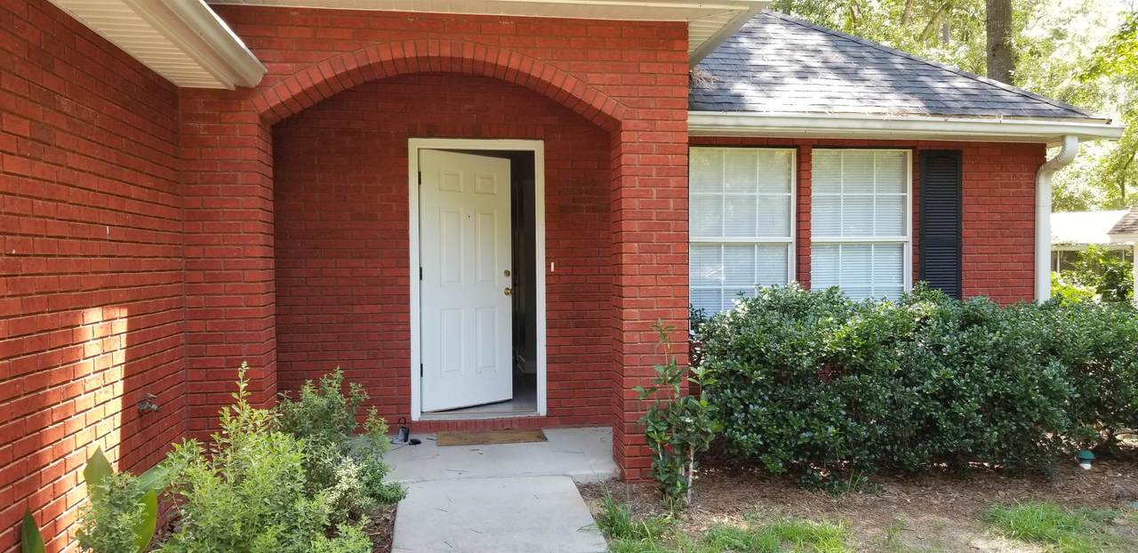 3508 Larkspur Lane - Photo 1