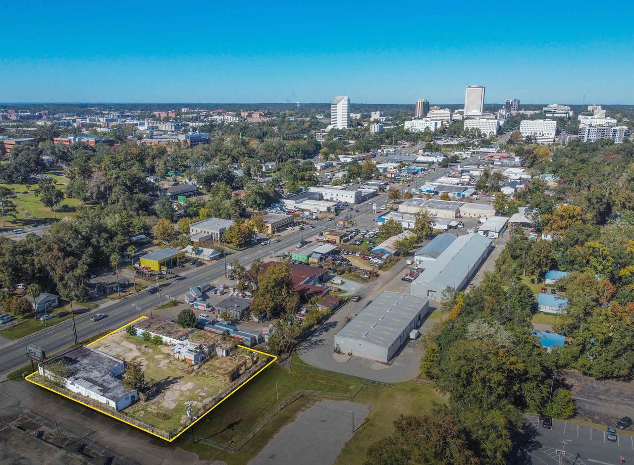 1711 Monroe Street - Photo 1