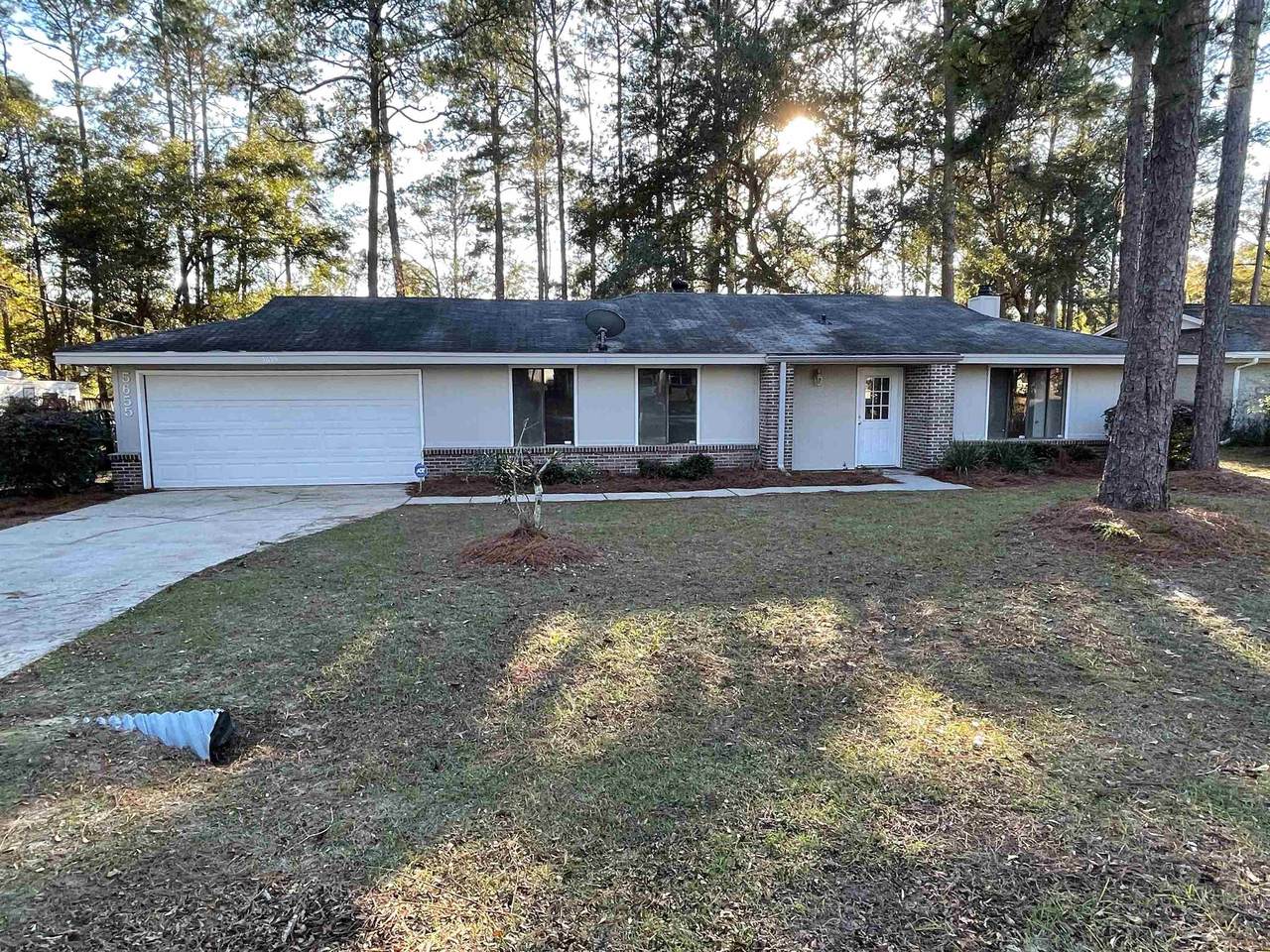 5655 Lunker Ln - Photo 1