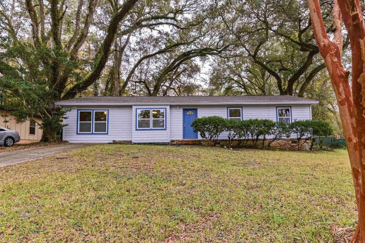 1833 Wales Drive - Photo 1