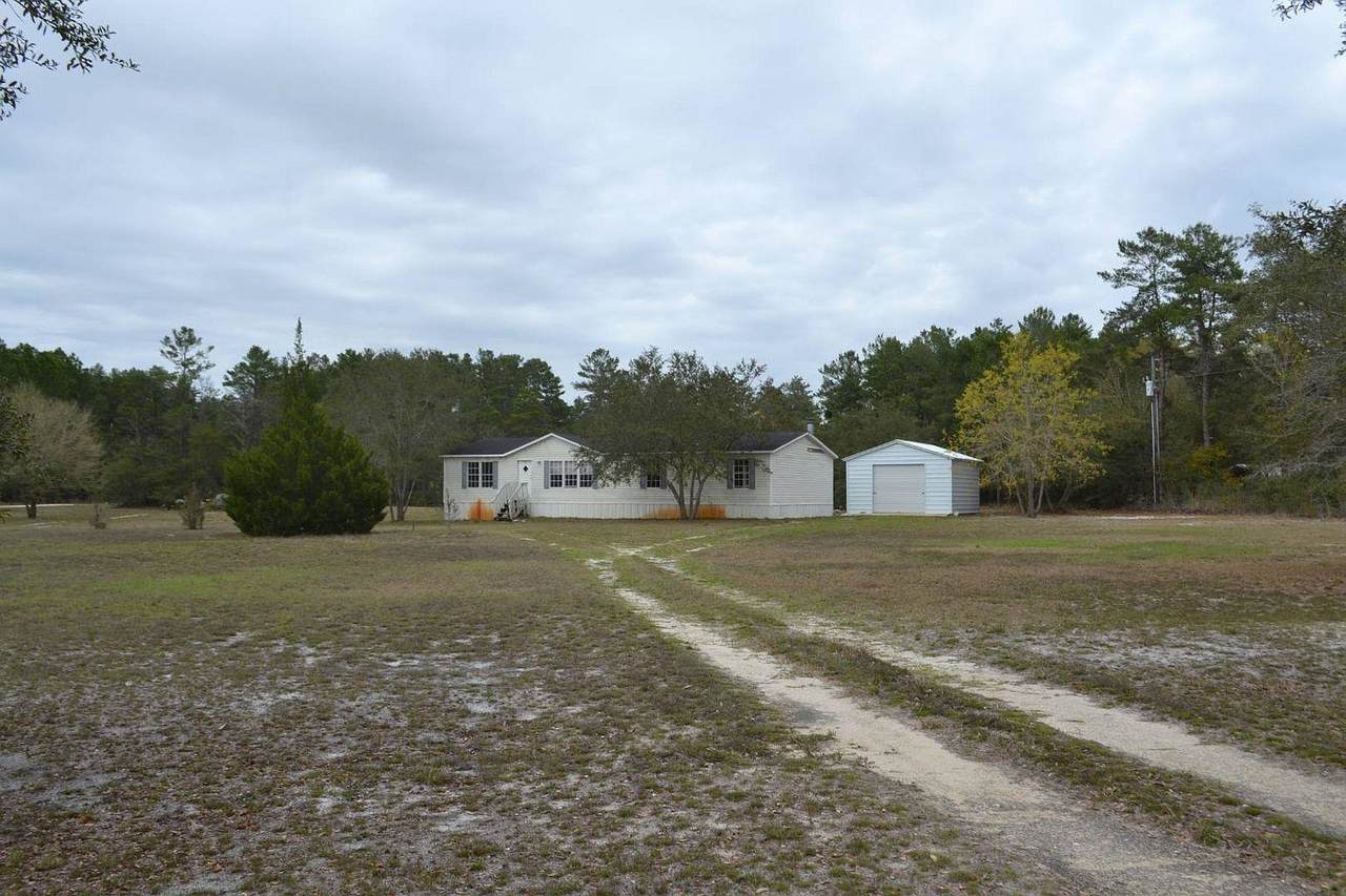 620 Deerwood Avenue - Photo 1