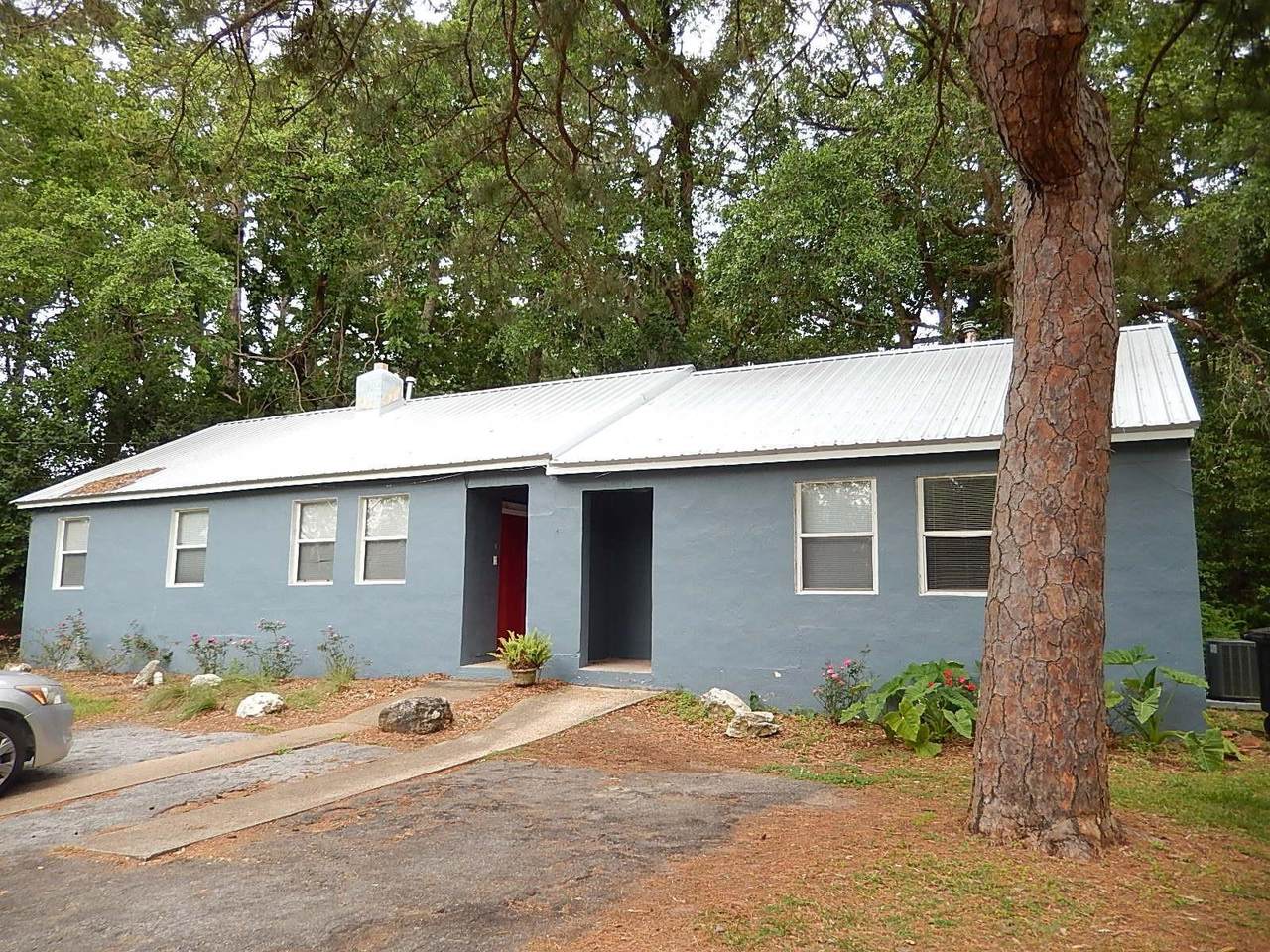 241 Lovelace Drive - Photo 1