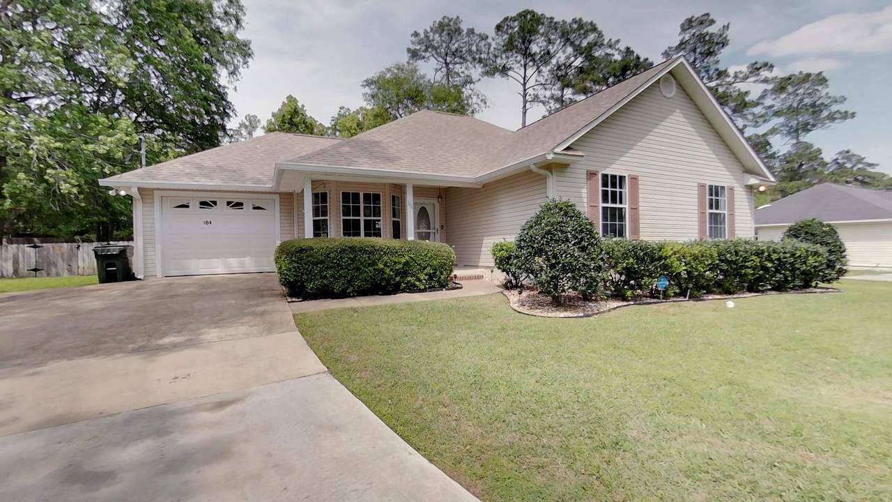 104 Eagles Landing Drive - Photo 1