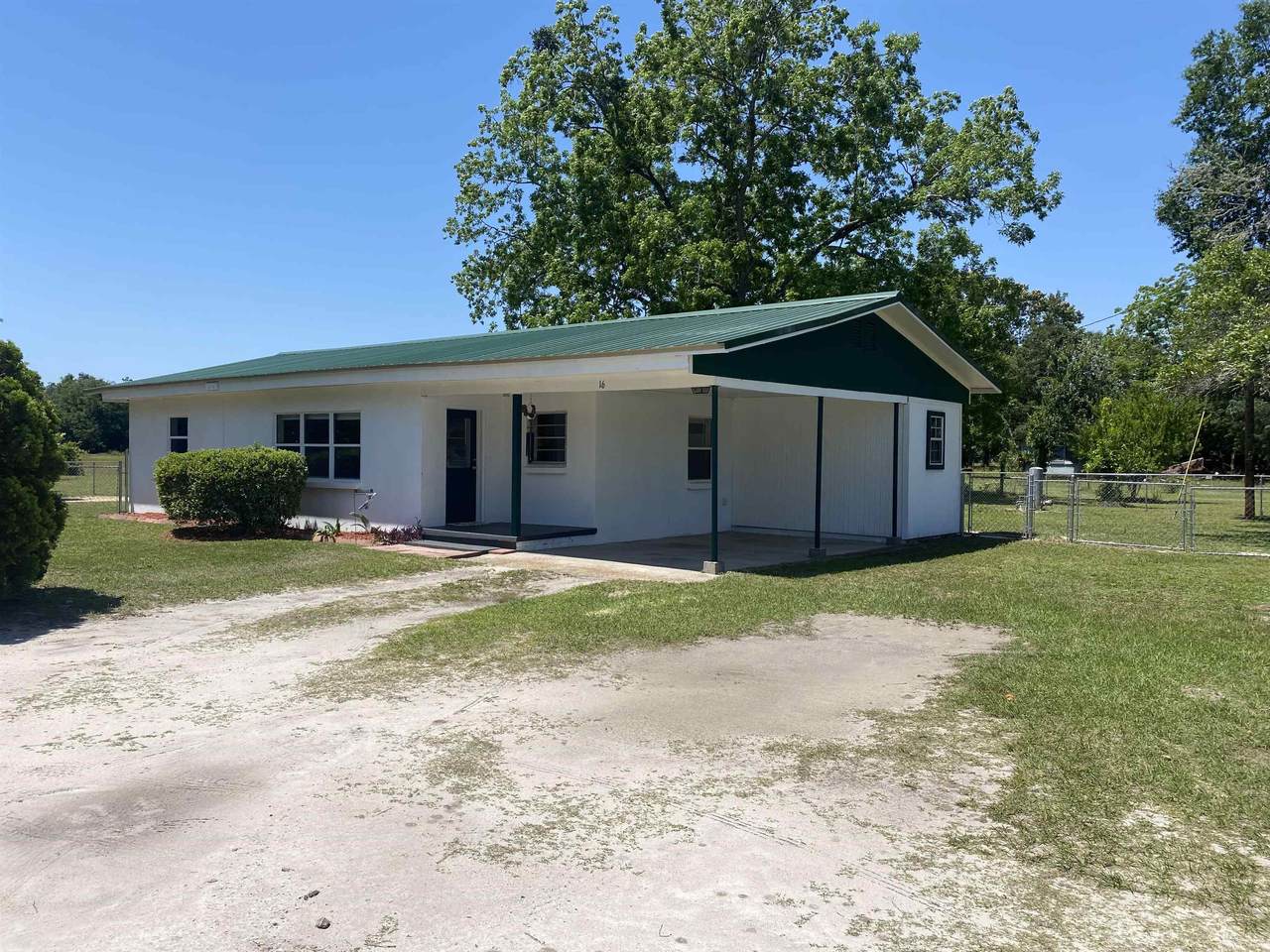 16 Daniel Lane - Photo 1