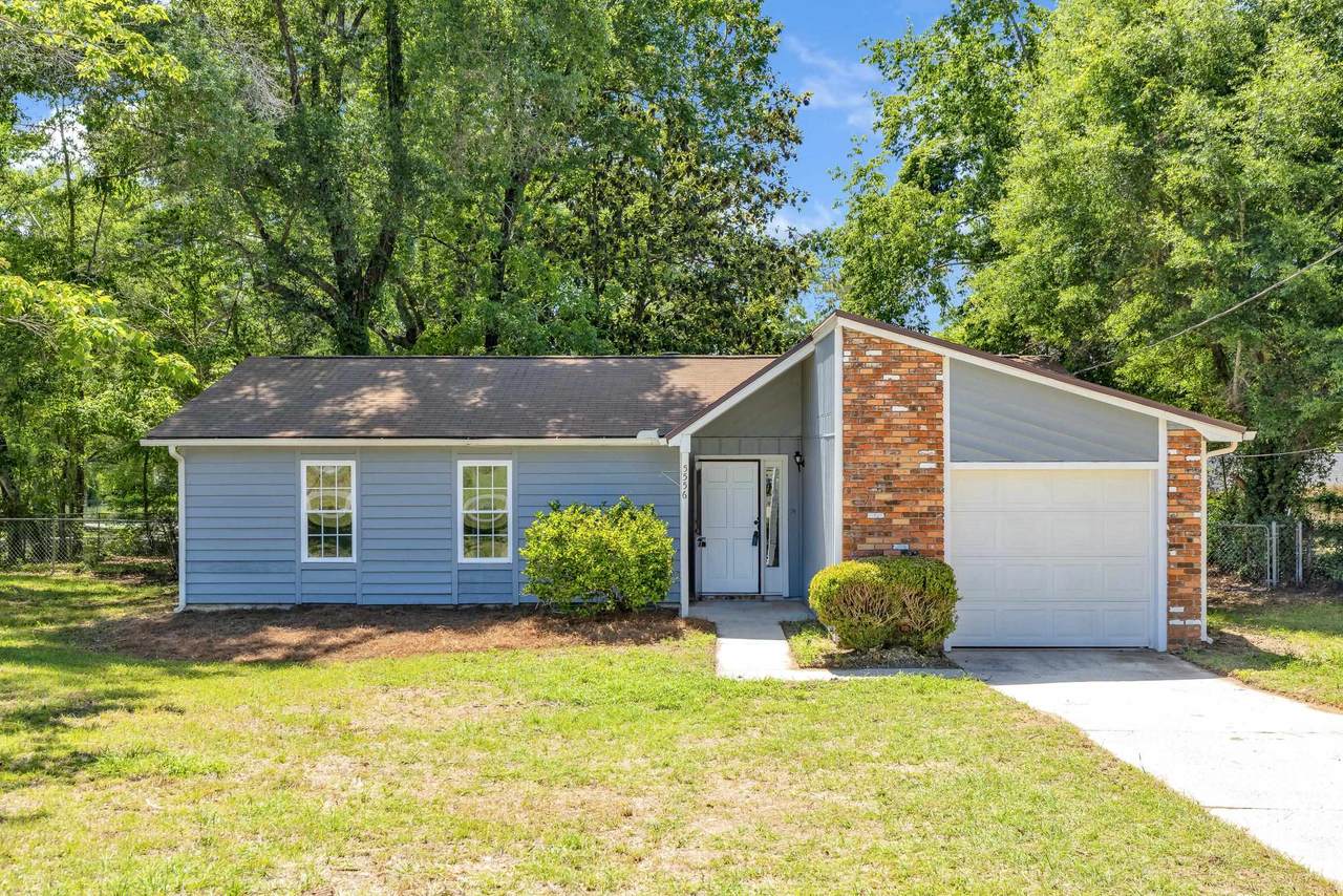 5556 Split Oak Court - Photo 1