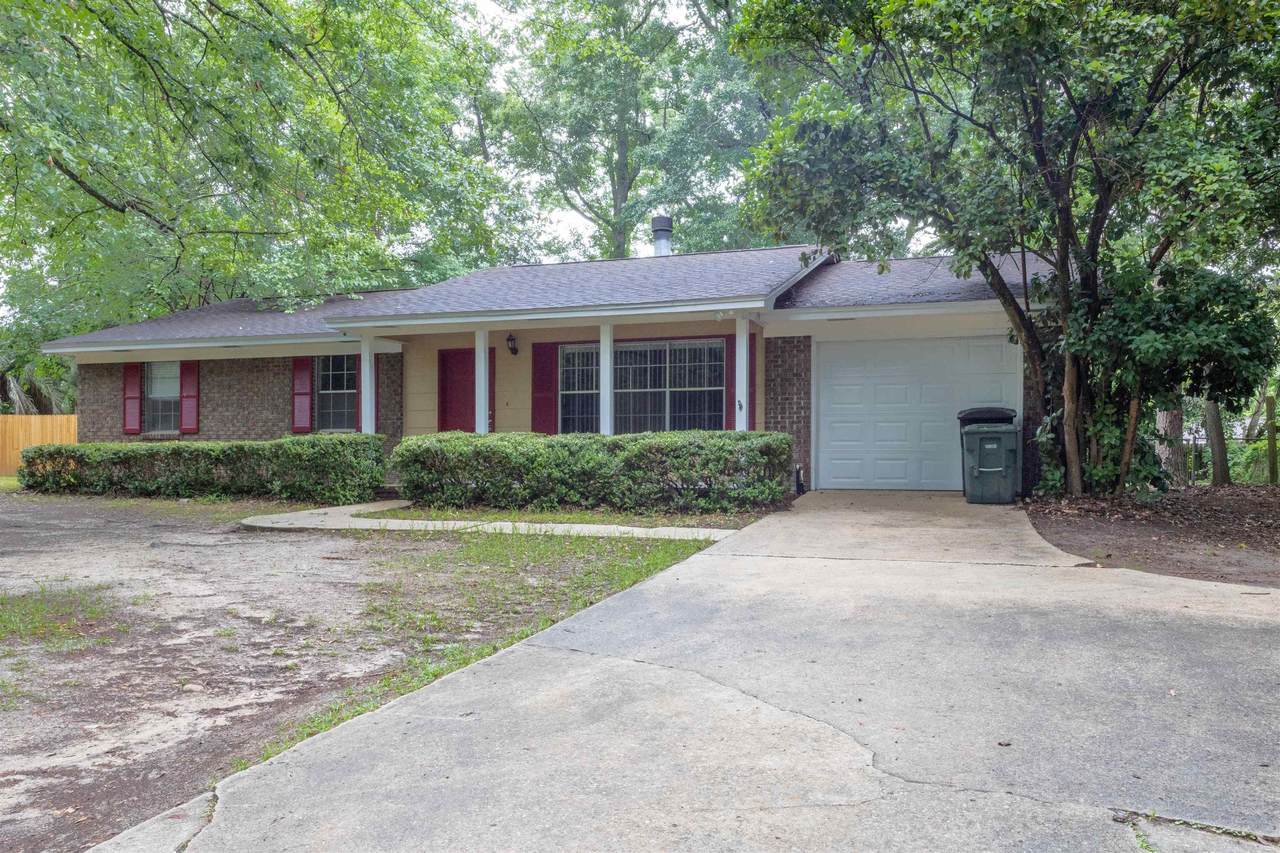 2129 Old Bainbridge Road - Photo 1